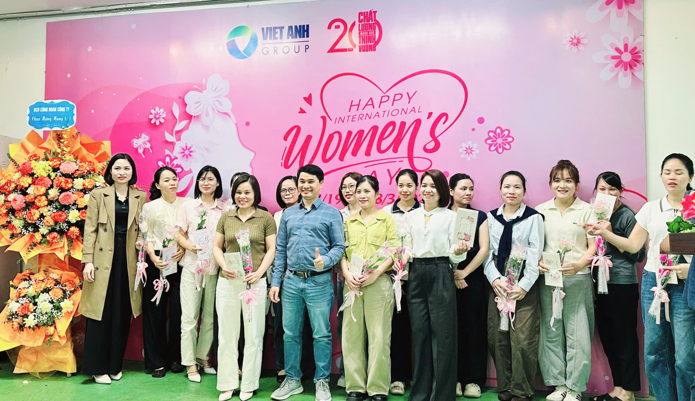 VIET ANH GROUP: TƯNG BỪNG TỔ CHỨC NGÀY QUỐC TẾ PHỤ NỮ 8-3
