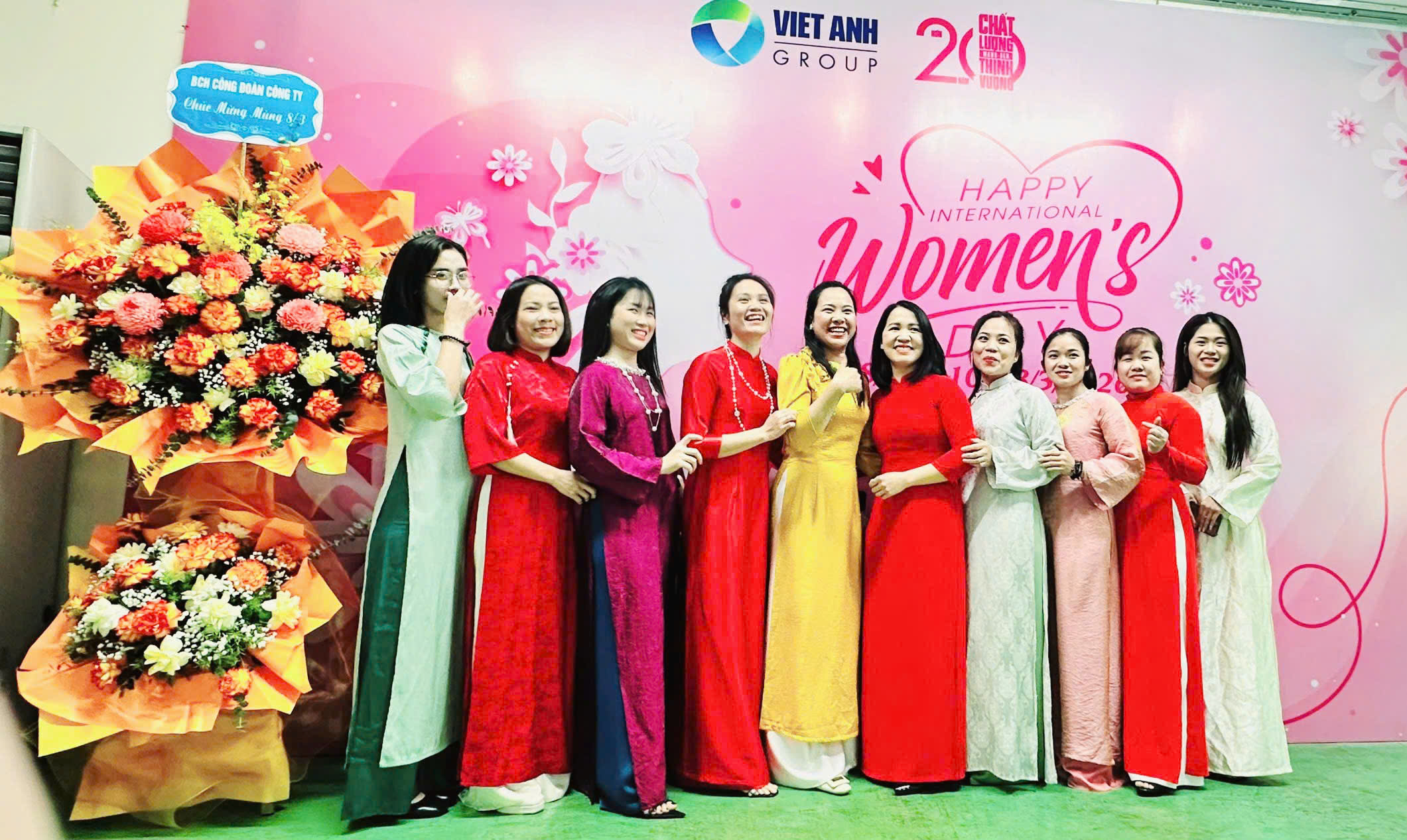 VIET ANH GROUP: TƯNG BỪNG TỔ CHỨC NGÀY QUỐC TẾ PHỤ NỮ 8-3